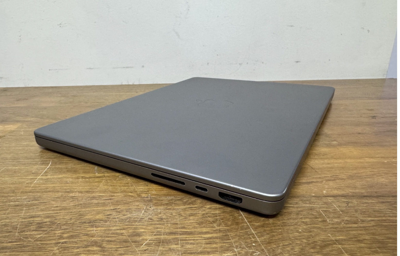 Apple Macbook Pro CHIP M1 PRO Ram 16GB SSD 1TB 14-INCH 2021 - Imagen 5