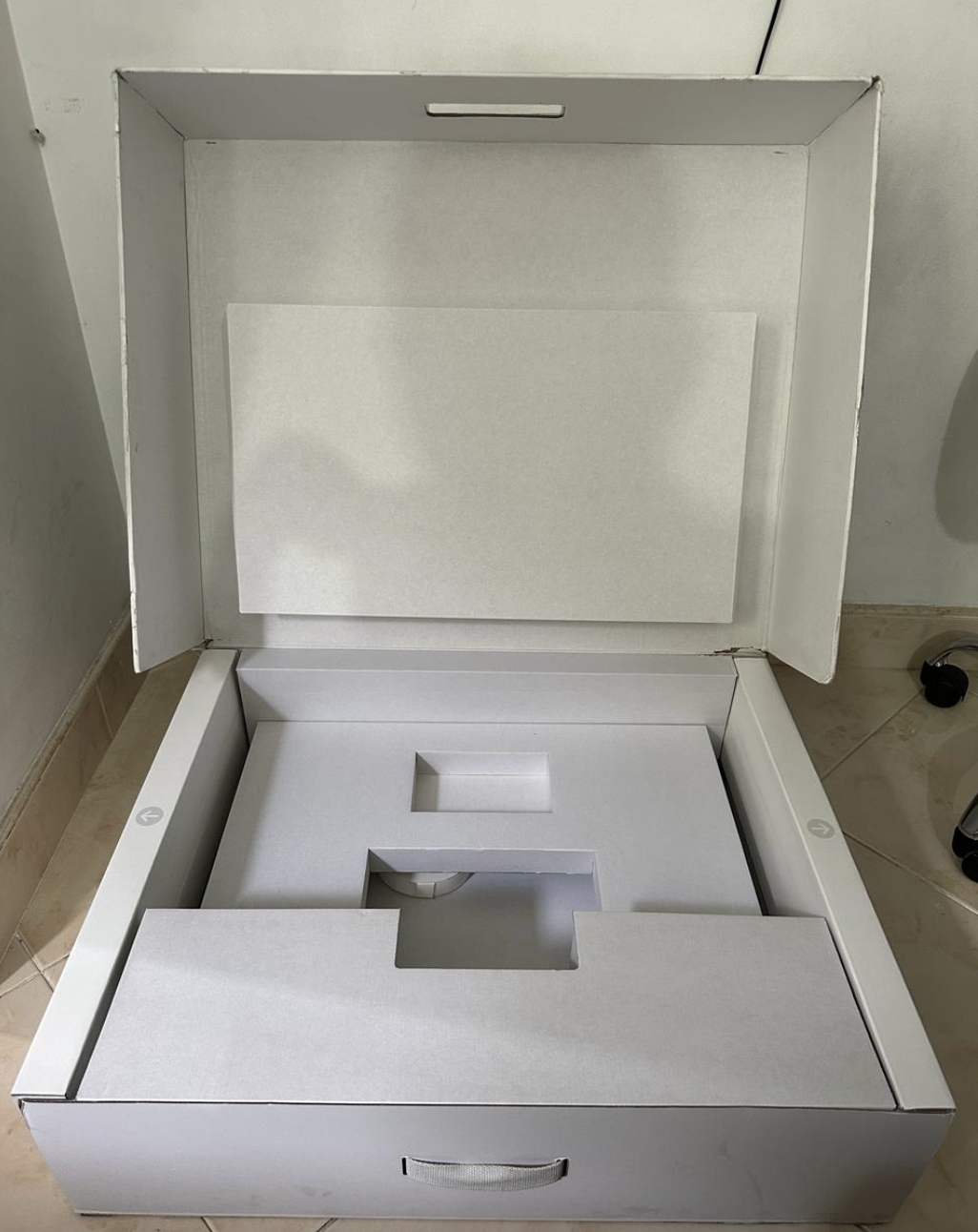 Apple 27" Studio Display Retina 5K LCD Tilt Adjustable Stand Silver - Imagen 5