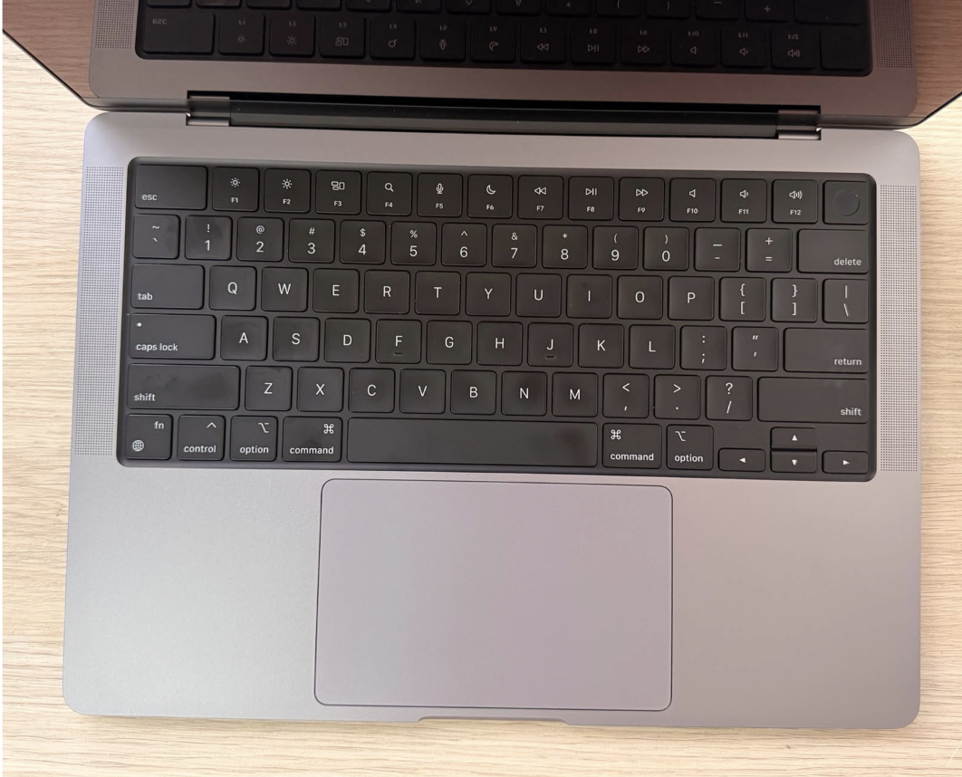 Potente Macbook Pro 2023 CHIP *M2Pro* Ram 16GB SSD 1TB 14-INCH - Imagen 5