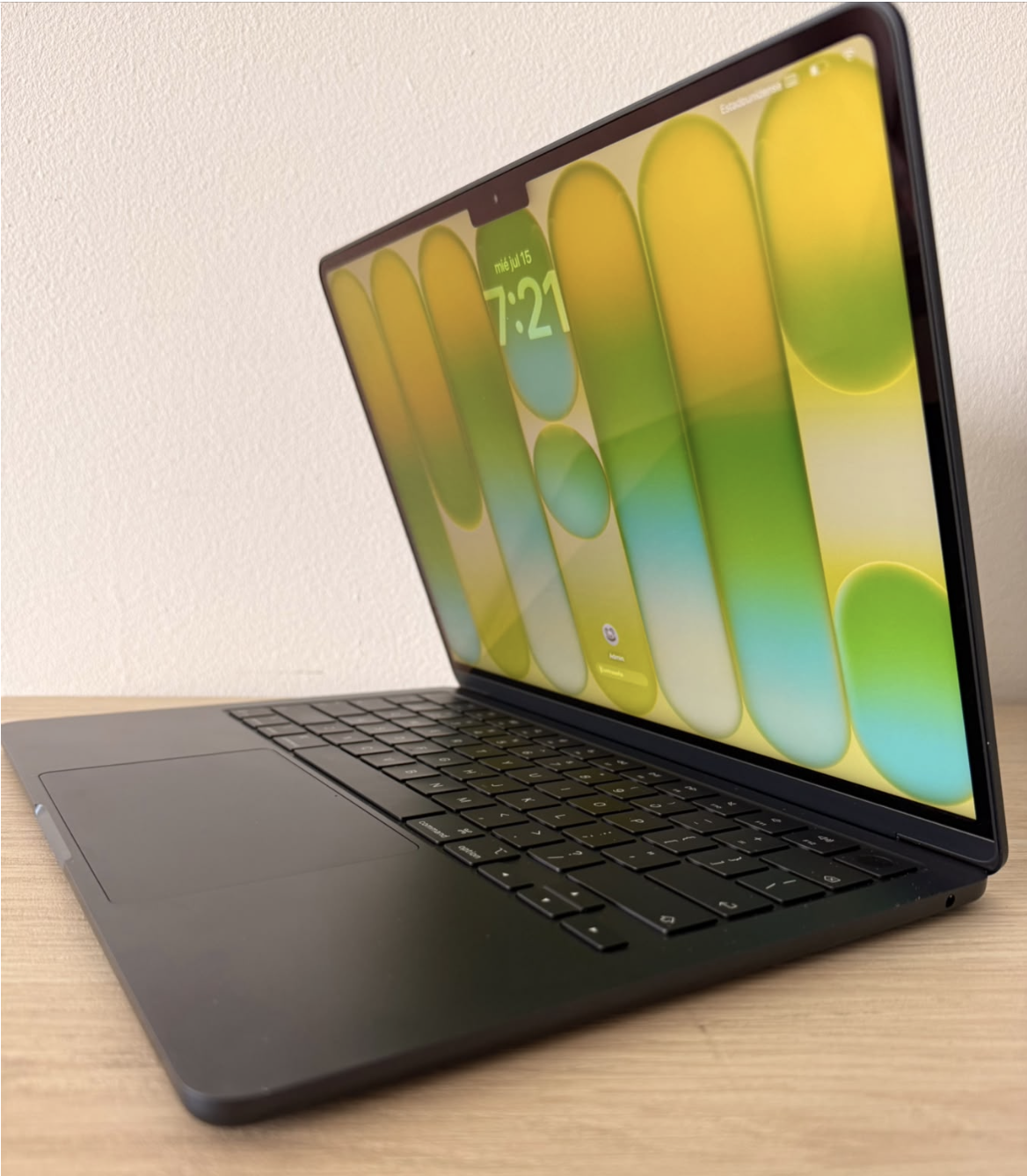 Liviano MacBook Air *2026 Chip M5* 10C GPU 13" 16GB RAM 512GB SSD - Imagen 4