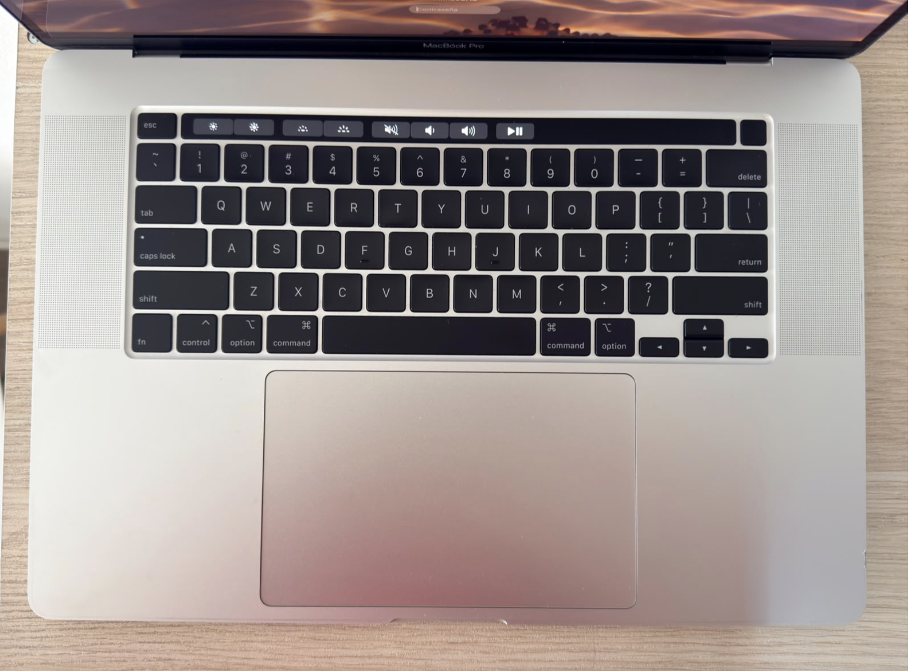 Potente MacBook Pro Ram 32GB SSD 1TB Video *8GB* 16-INCH 2019 - Imagen 6